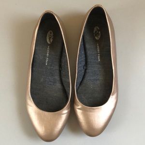 Women’s flats